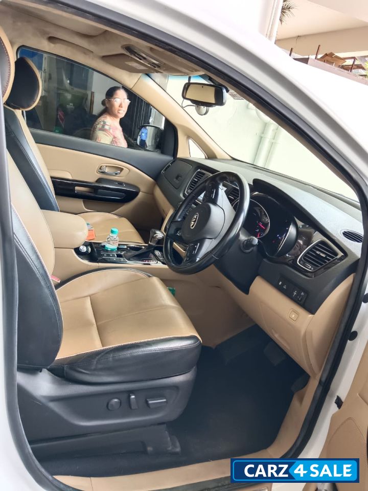 Kia Carnival LIMOUSINE 7