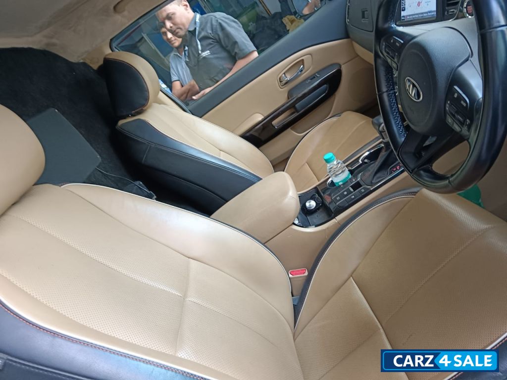 Kia Carnival LIMOUSINE 7