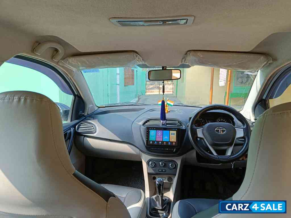 Tata Tiago XE