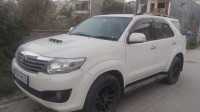 Toyota Fortuner 4x4 AT