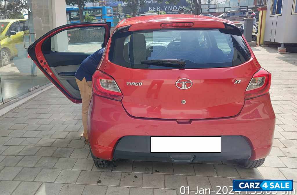 Tata Tiago REVOTORK Xz