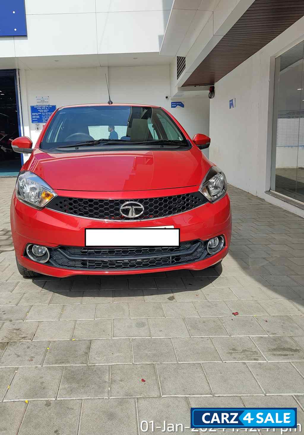 Tata Tiago REVOTORK Xz