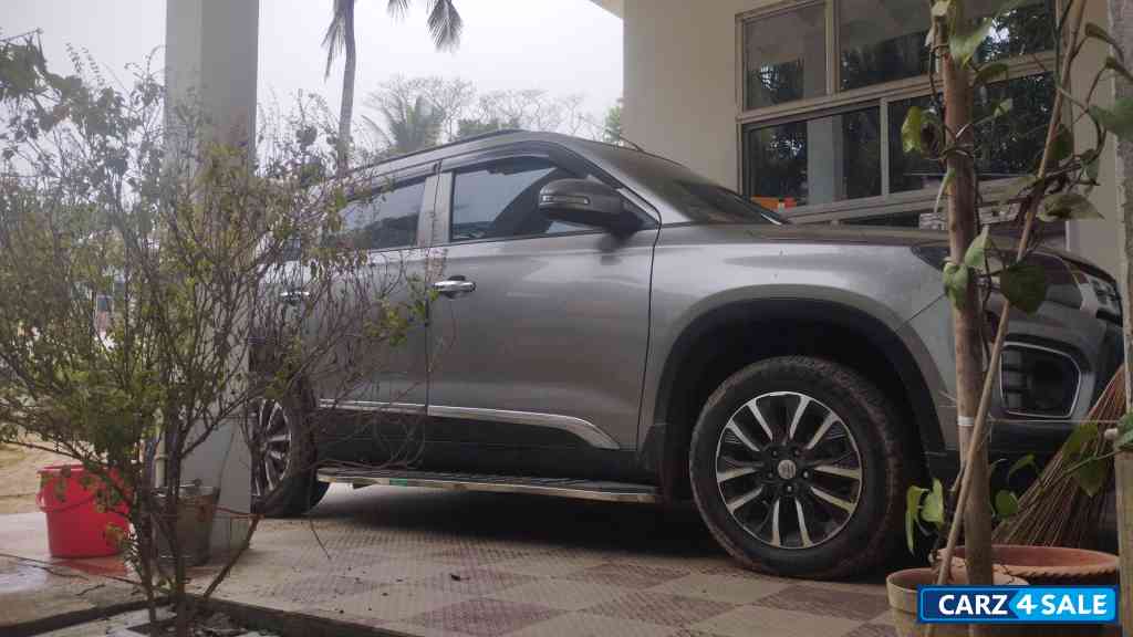 Grey Maruti Suzuki Vitara Brezza Lxi