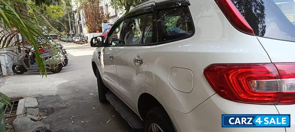 Ford Endeavour Titanium + 3.2 4x4