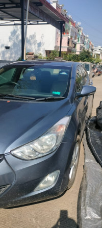 Royal Blue Hyundai Elantra SX VTVI