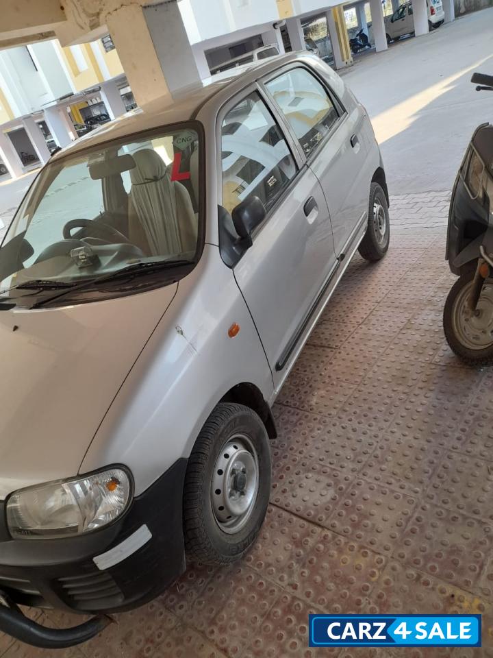 Silver Maruti Suzuki 800 Lxi bs4 cng plus petrol