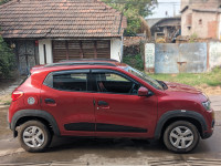 Red Renault Kwid RXT BSIV