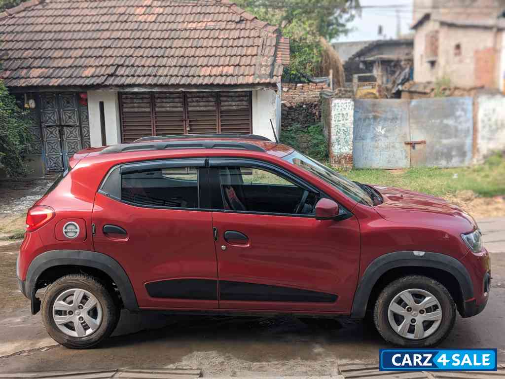 Red Renault Kwid RXT BSIV Red Renault Kwid RXT BSIV