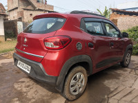 Red Renault Kwid RXT BSIV