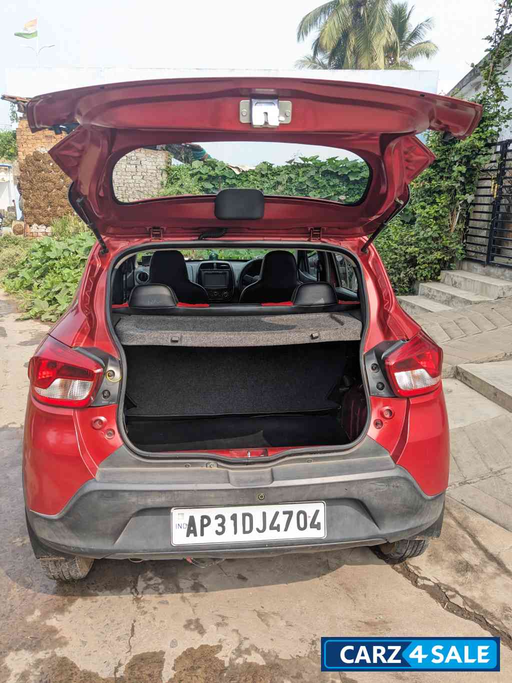 Red Renault Kwid RXT BSIV Red Renault Kwid RXT BSIV