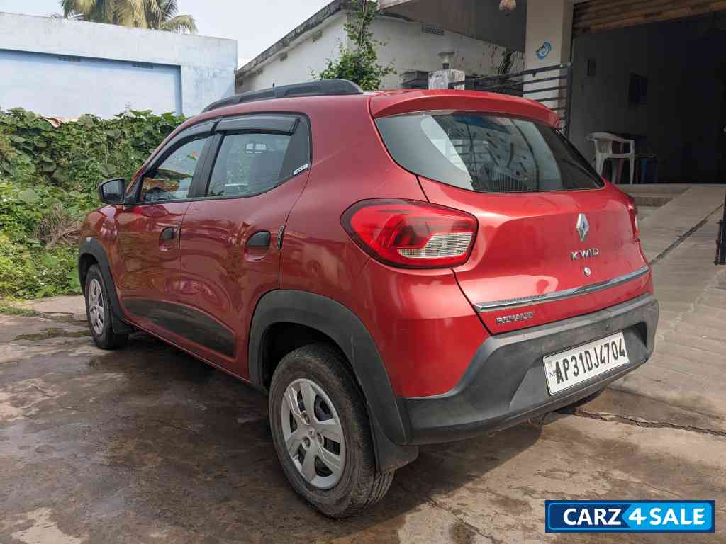 Red Renault Kwid RXT BSIV Red Renault Kwid RXT BSIV