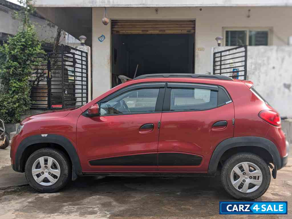 Red Renault Kwid RXT BSIV Red Renault Kwid RXT BSIV
