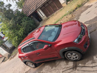 Red Renault Kwid RXT BSIV
