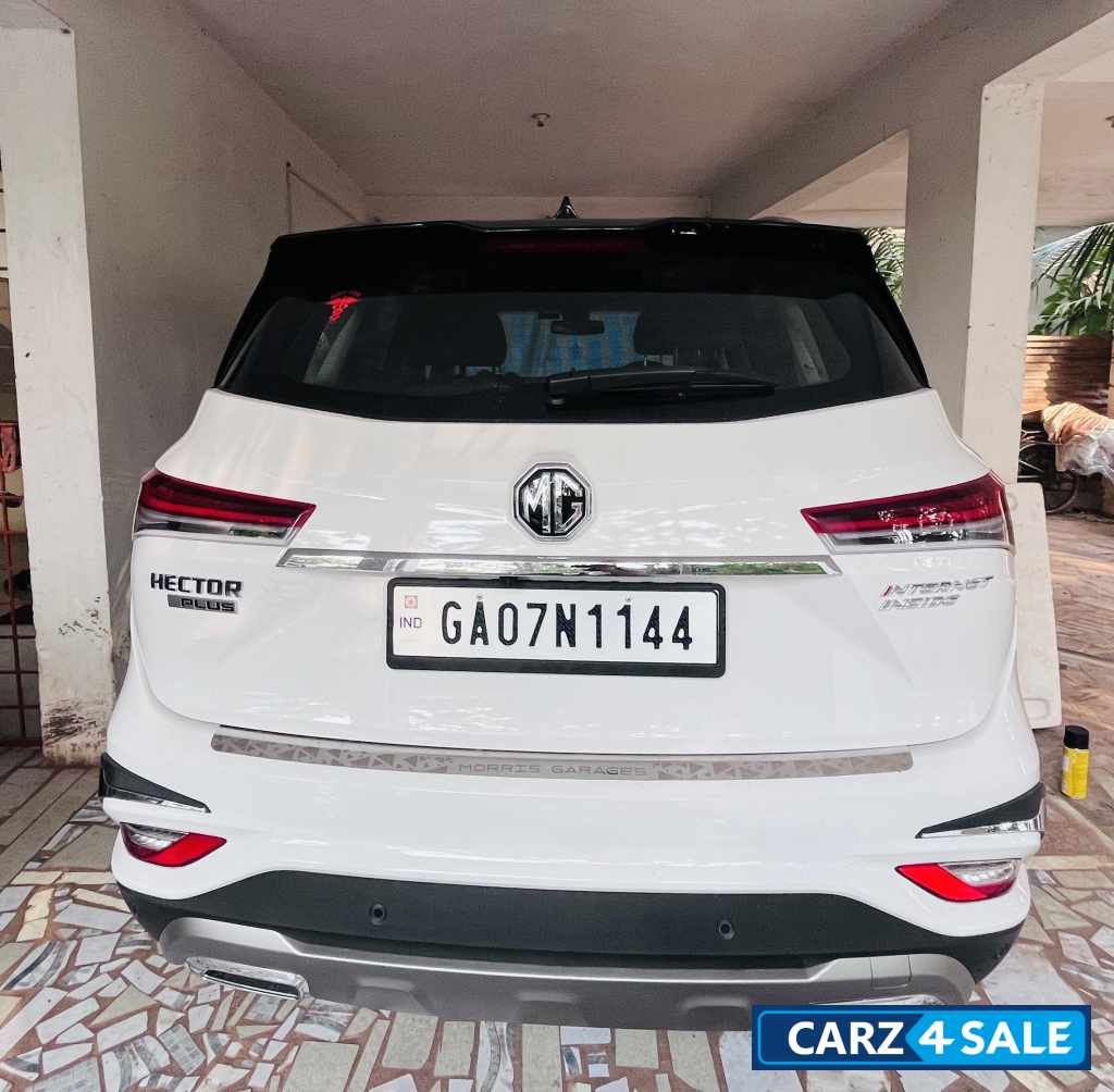 MG Hector Plus Sharp 1.5 Turbo DCT Petrol