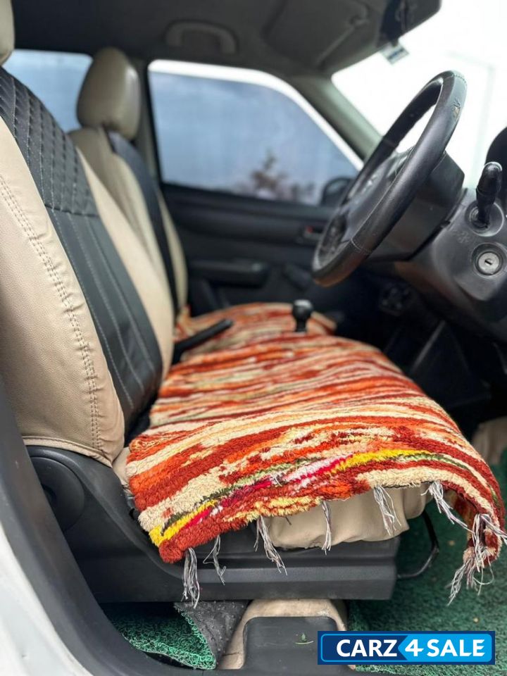 White Maruti Suzuki Swift Desire Tour