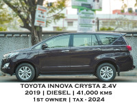 Toyota Innova Crysta  2.4 v