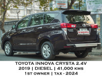 Toyota Innova Crysta  2.4 v