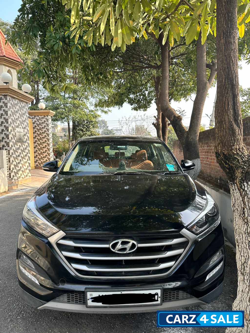 Black Hyundai Tucson Diesel
