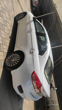 Pearl White Maruti Suzuki Ciaz ZXI +