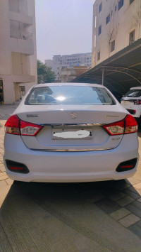Pearl White Maruti Suzuki Ciaz ZXI +