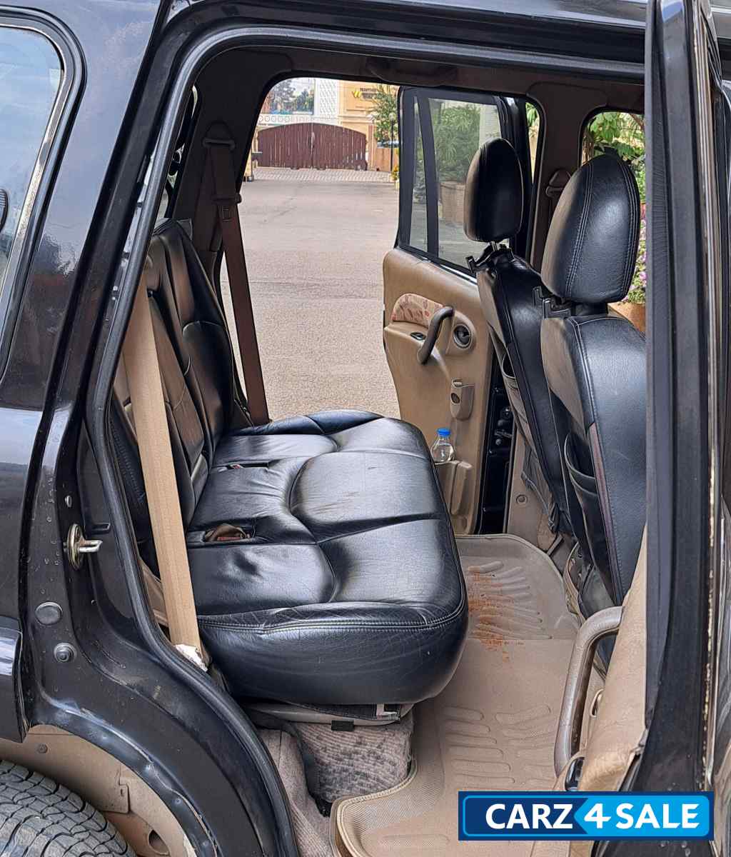 Mahindra Scorpio 2.6 CRDe SLX 7 Str