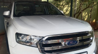 Diamond White Ford Endeavour 2.2L TREND 4×2 AT