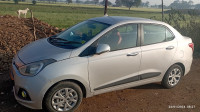 Hyundai Xcent Top