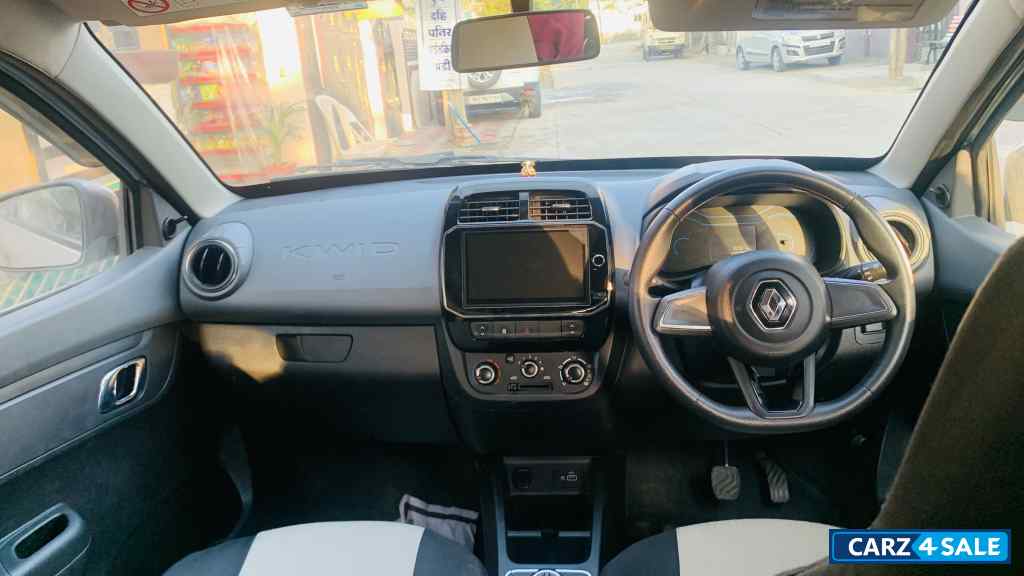 Renault Kwid Rxt option amt