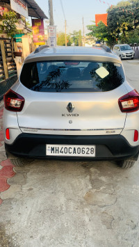 Renault Kwid Rxt option amt