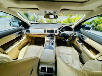 Black Jaguar XF 2.2L Diesel Luxury