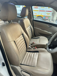 White Maruti Suzuki Dzire VDI