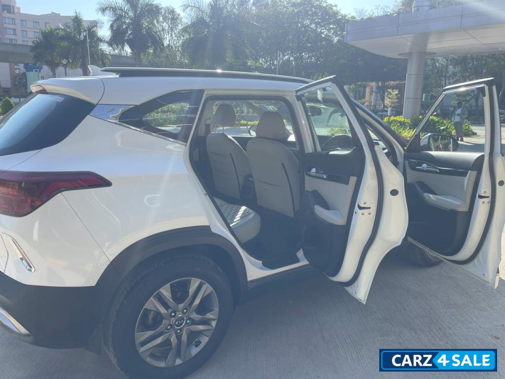 Kia Seltos HTX 1.5 MT