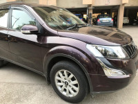 O Purple Mahindra XUV 500 Manual