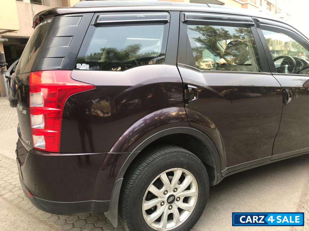 O Purple Mahindra XUV 500 Manual