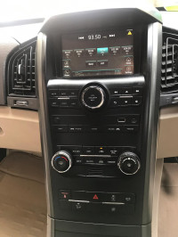 O Purple Mahindra XUV 500 Manual