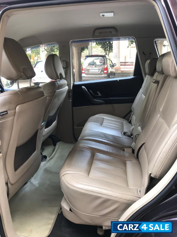 O Purple Mahindra XUV 500 Manual