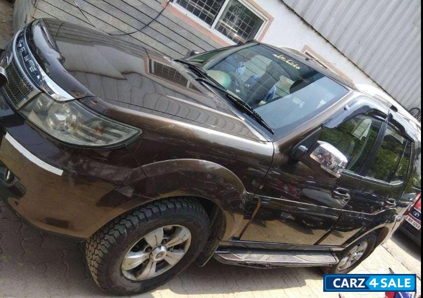 Tata Safari 2015 VX Storme