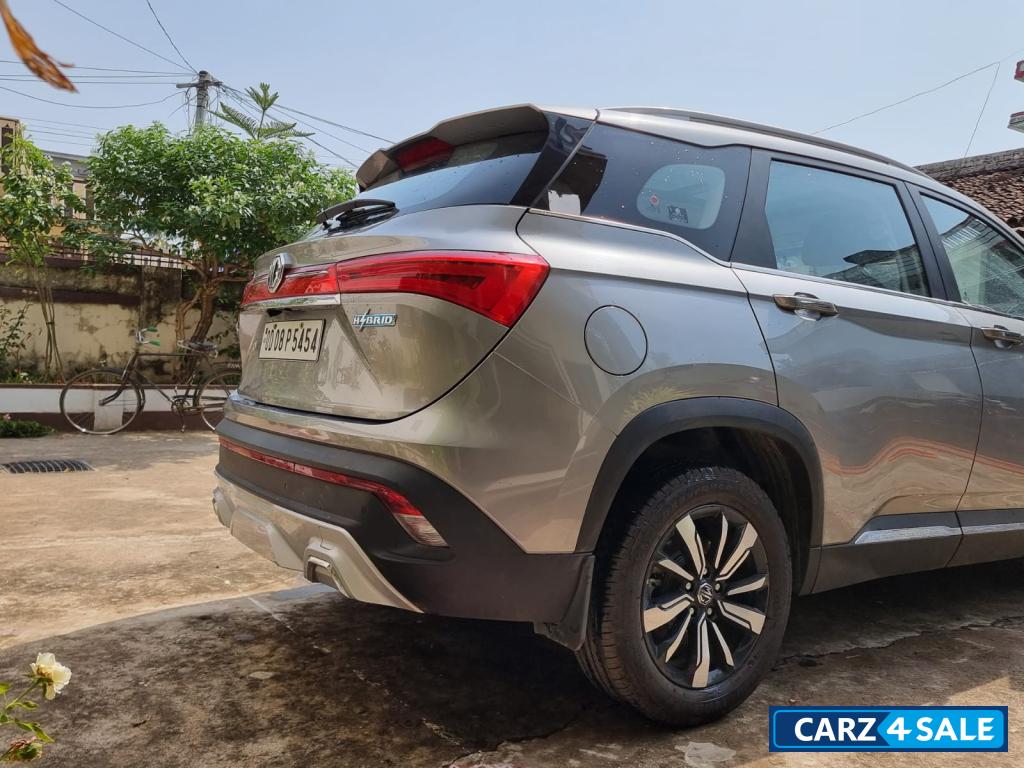 MG Hector Hybrid sharp 1.5MT