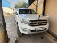 White Ford Endeavour Titanium 4X2AT