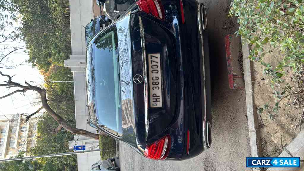 Mercedes-Benz E-Class E220D exclusive