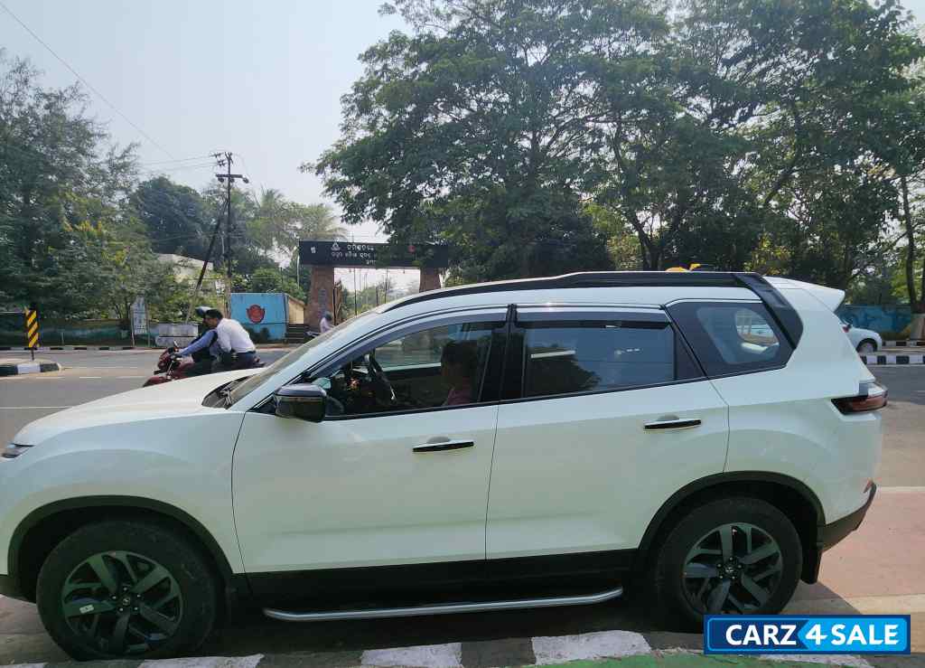 Tata Safari XZA PLUS ADVENTURE
