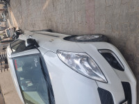 White Maruti Suzuki Swift LDI
