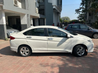 White Honda City 1.5 VMT PETROL BS-IV
