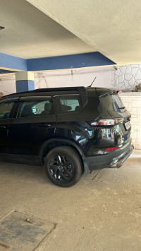 Tata Safari XT Plus Dark Edition