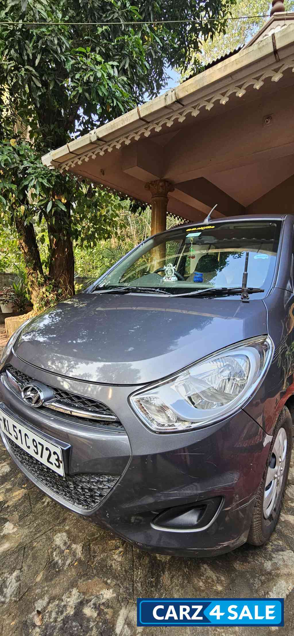 Carbon Grey Hyundai i10 Sportz 1.2 liter