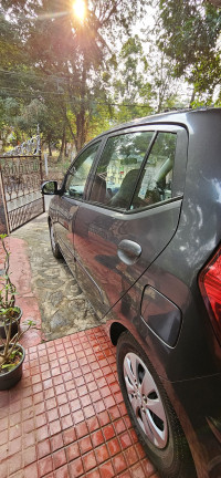 Carbon Grey Hyundai i10 Sportz 1.2 liter