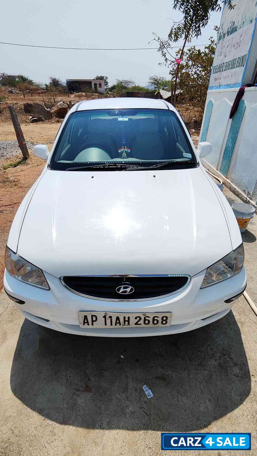 White Hyundai Accent Petrol