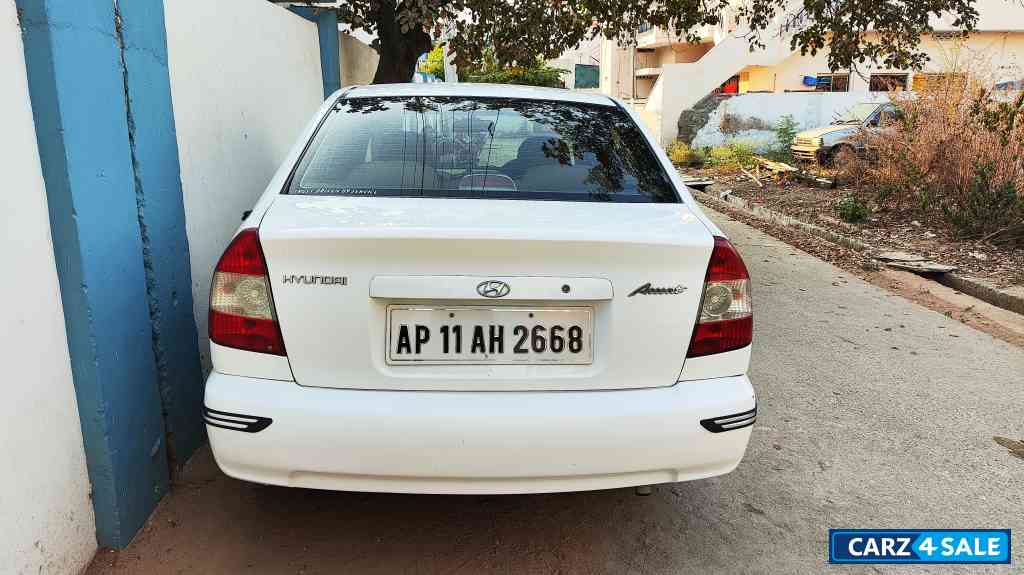 White Hyundai Accent Petrol