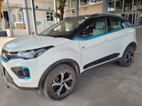 Tata Nexon Ev-XZ+LUX