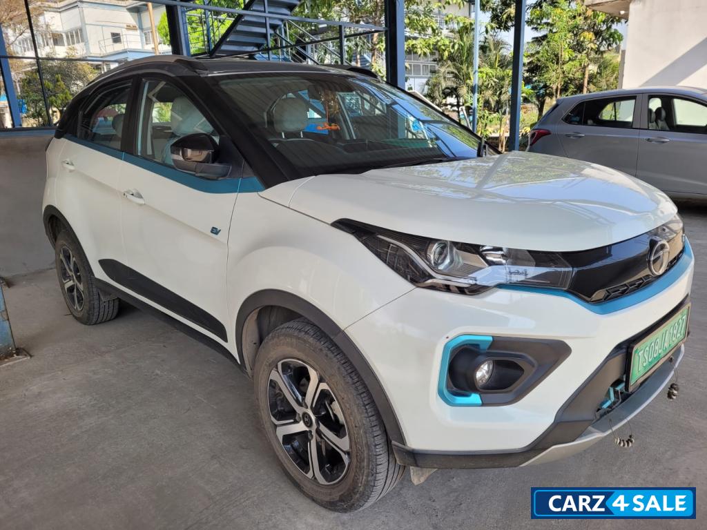 Tata Nexon Ev-XZ+LUX